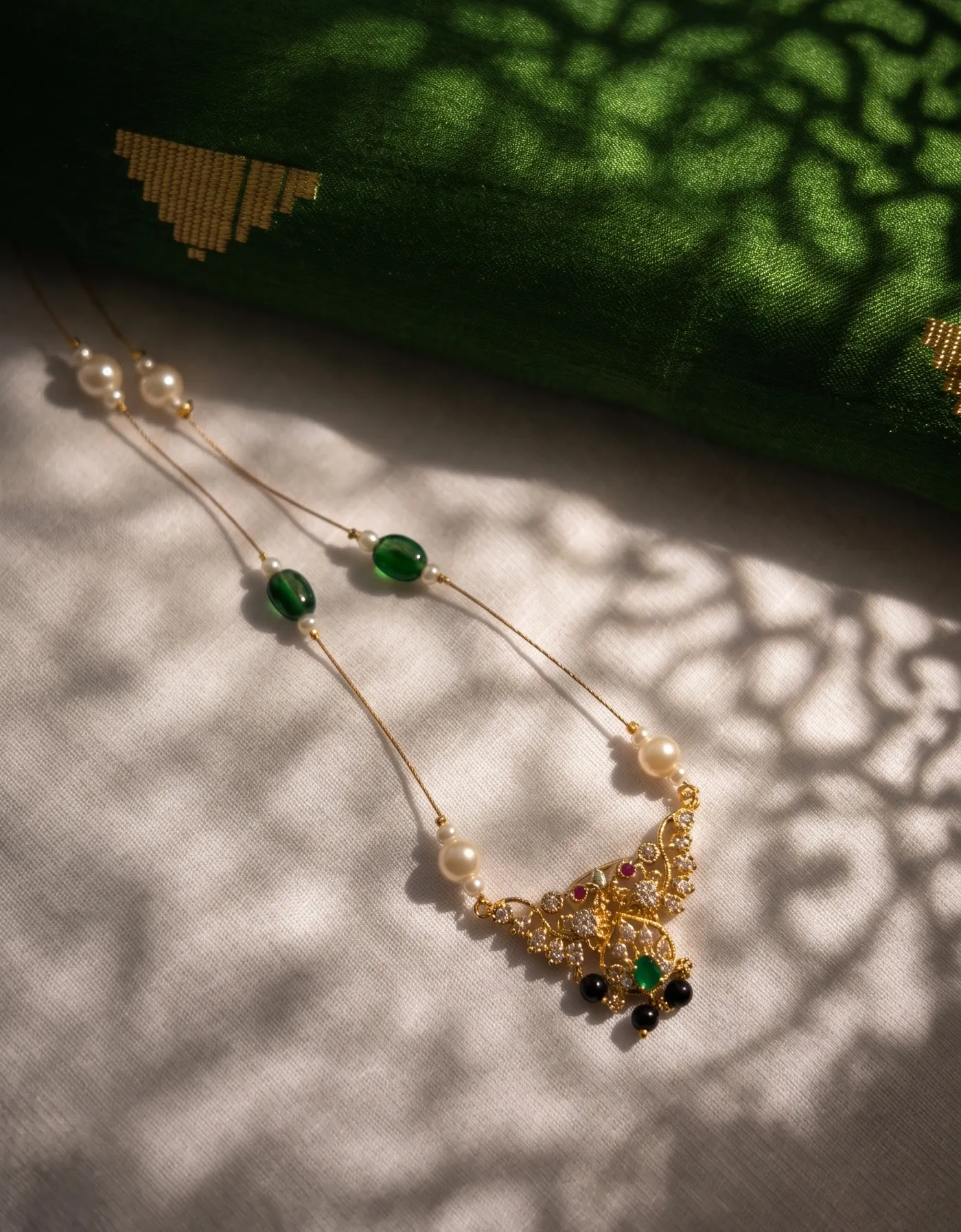 Emerald Mayura Zircon Pendant Chain